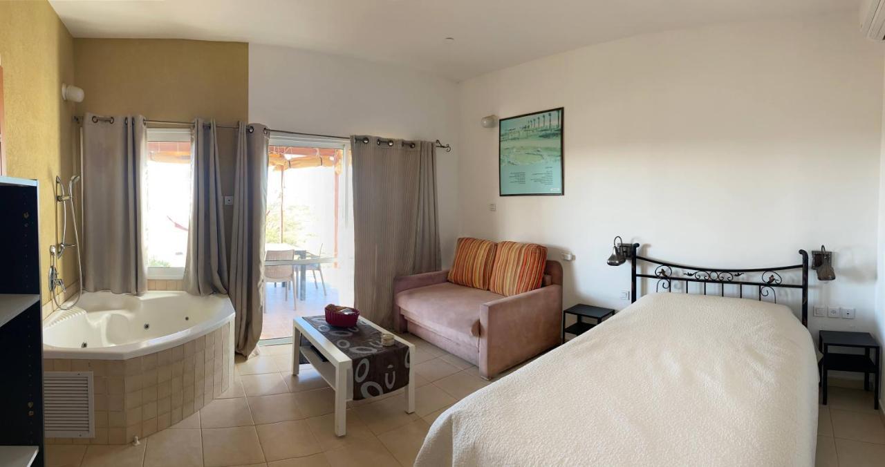 Villa Desert Fantasy à Be'er Milka Extérieur photo